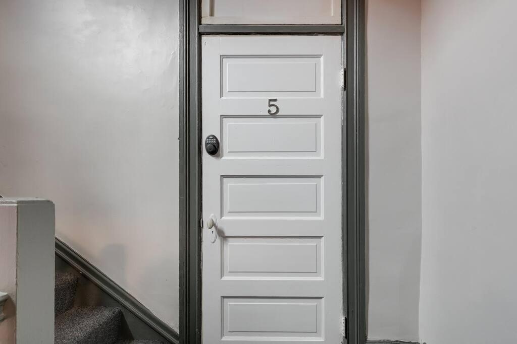 G5 King Bed Central Location Museums Free Parking Richmond Exterior foto